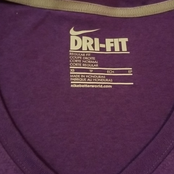 Women's Purple Nike Vneck Shirt Dri-fit Size XS - Picture 4 of 4
